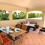 Magellan House Βίλα *