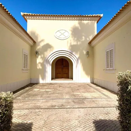 Magellan House * Βιλαμούρα