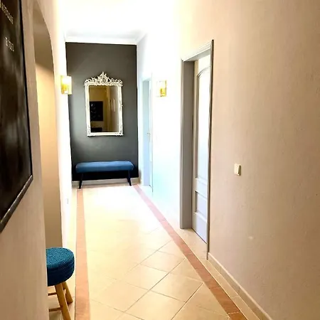 Magellan House Villa