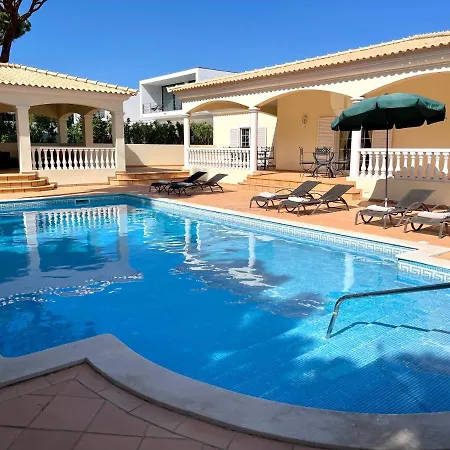 Villa Magellan House *