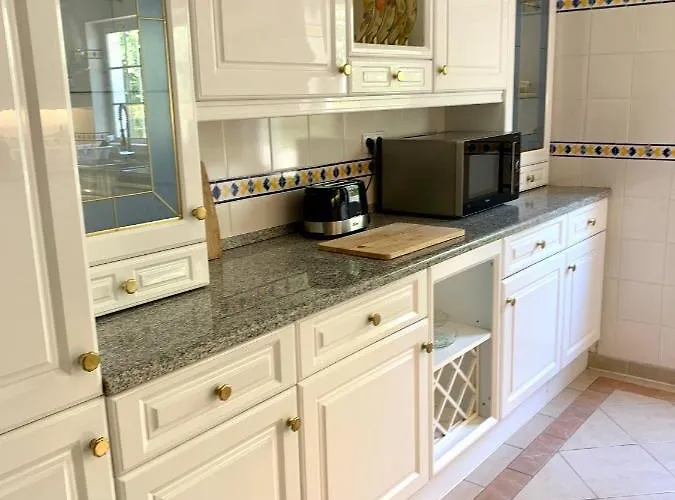 Villa Magellan House *