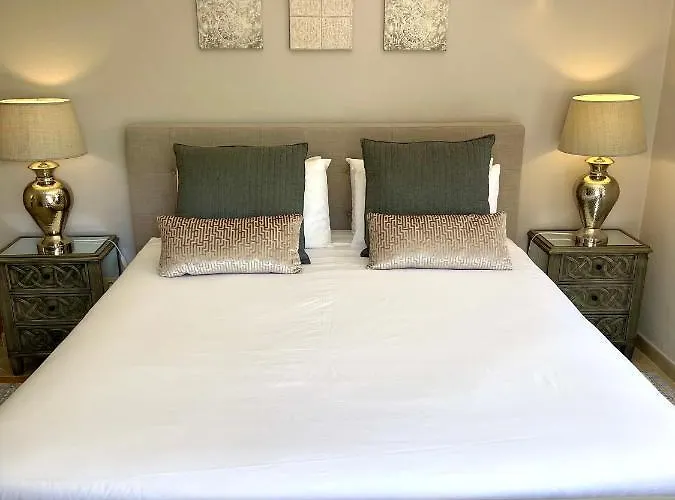 Villa Magellan House