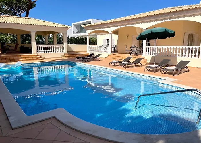 Villa Magellan House *