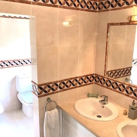 Villa Magellan House *