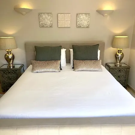 Villa Magellan House