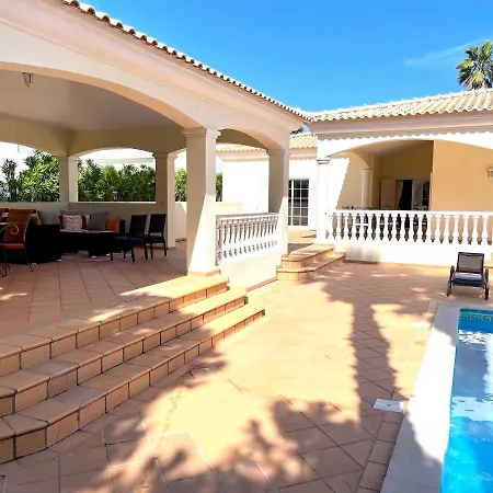 Magellan House Villa