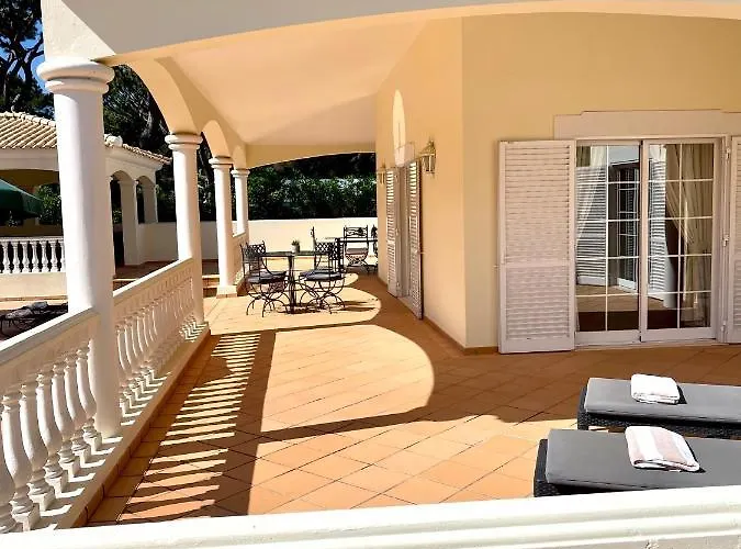 וילה Magellan House